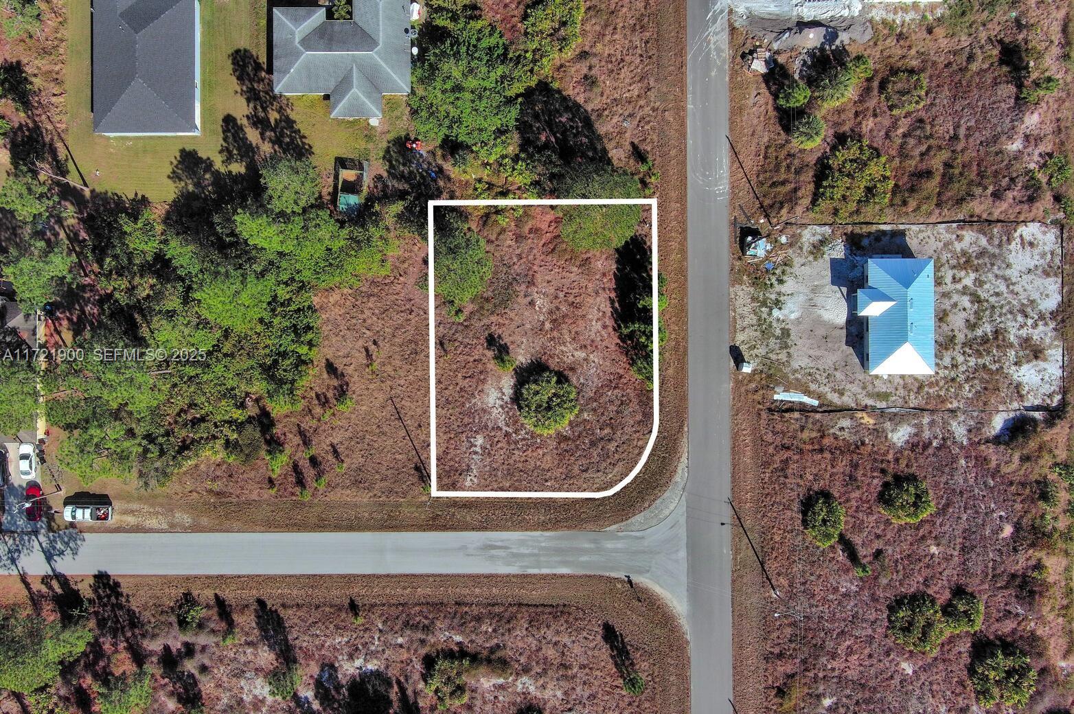 733 Bumby St E, Lehigh Acres, FL 33974 — 2 of 12