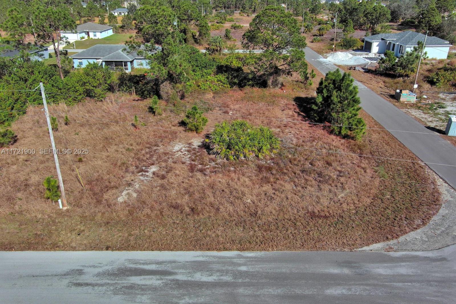 733 Bumby St E, Lehigh Acres, FL 33974 — 4 of 12