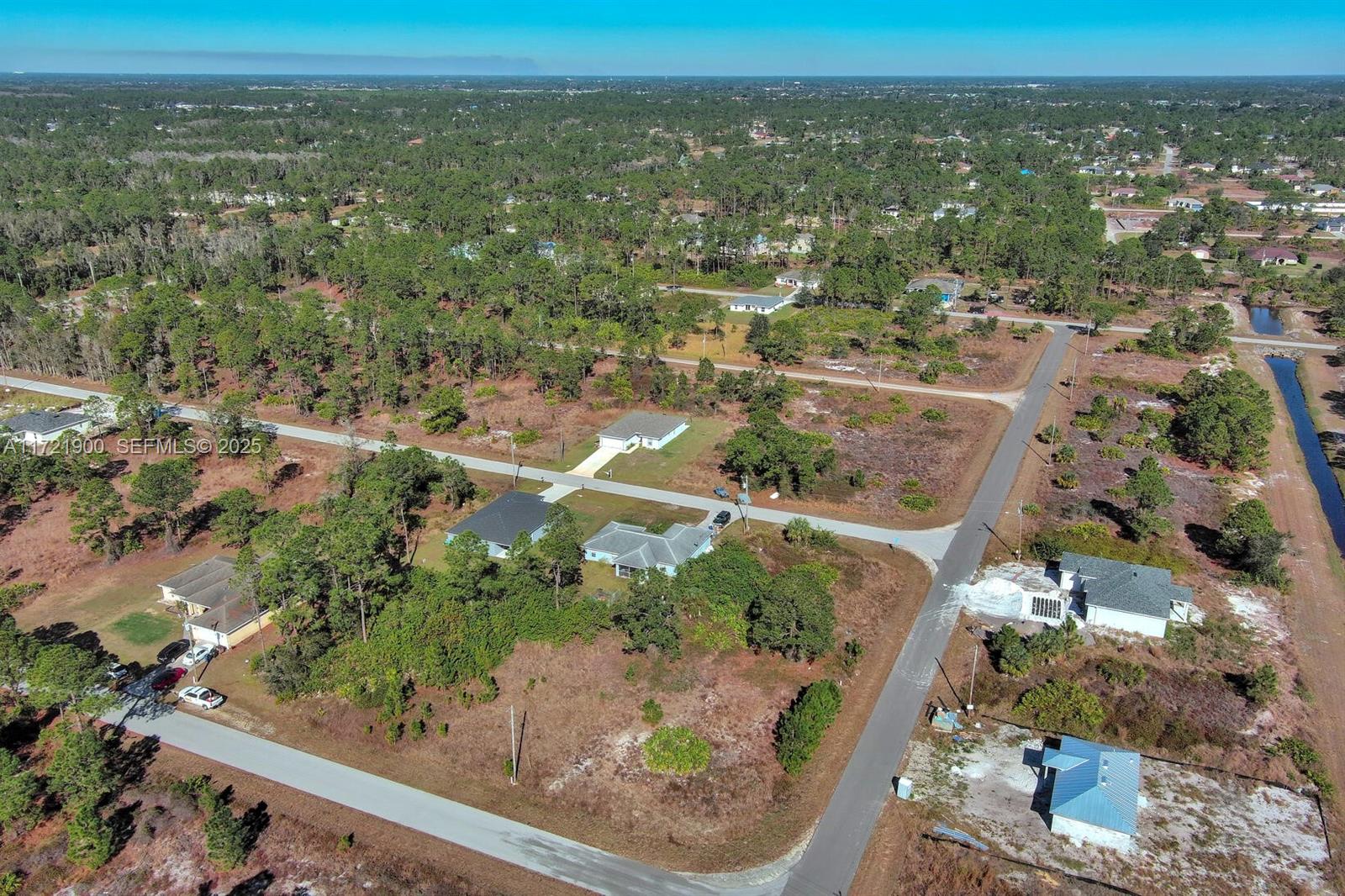 733 Bumby St E, Lehigh Acres, FL 33974 — 9 of 12