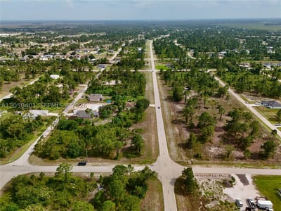 1041 Columbus Blvd, Lehigh Acres, FL 33974 — 11 of 25