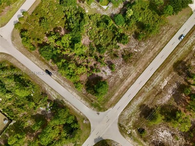 1041 Columbus Blvd, Lehigh Acres, FL 33974 — 23 of 25