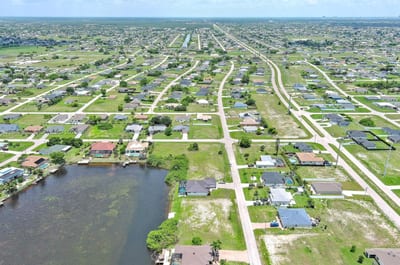401 NW 24th Ter, Cape Coral, FL 33993 — 23 of 37