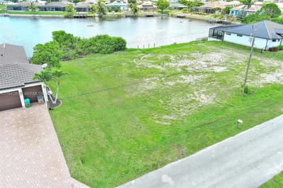 401 NW 24th Ter, Cape Coral, FL 33993 — 9 of 37