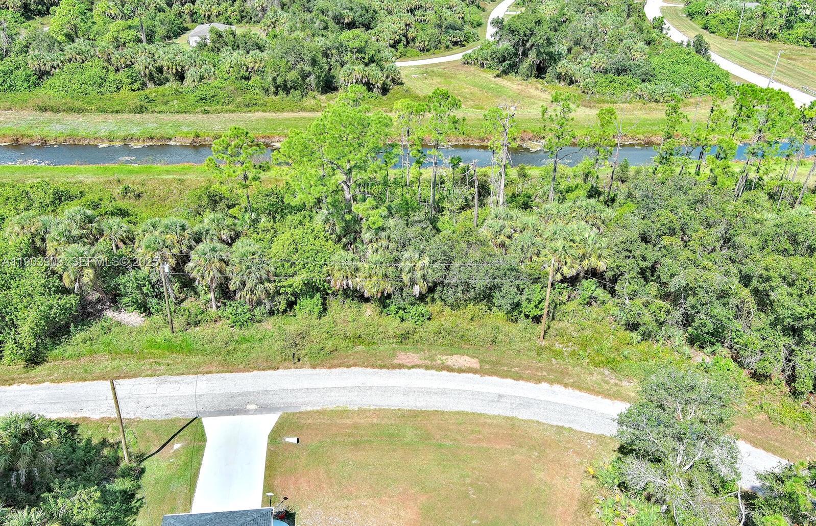Blackwood Cir, North Port, FL 34288 — 17 of 34