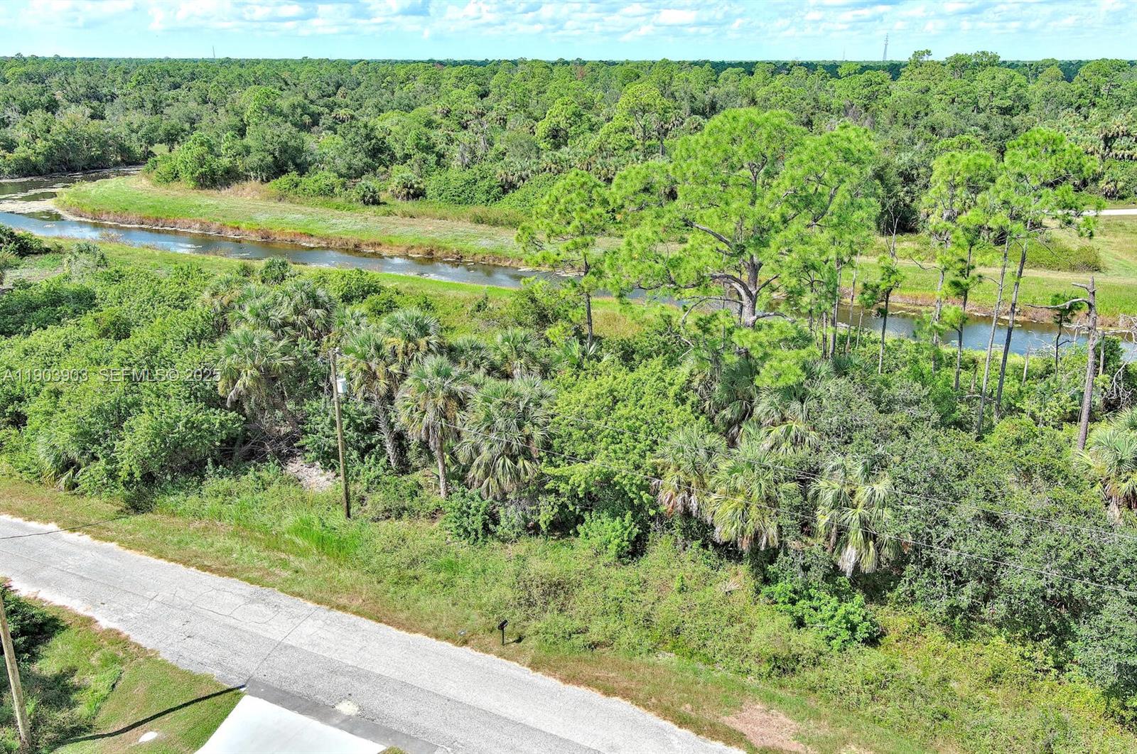 Blackwood Cir, North Port, FL 34288 — 4 of 34