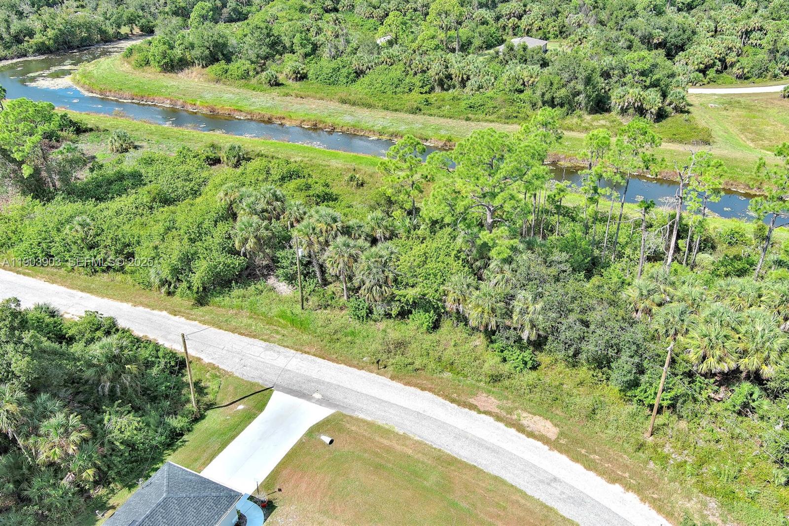 Blackwood Cir, North Port, FL 34288 — 6 of 34