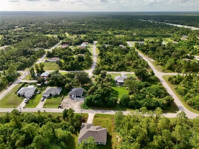 Dalewood Cir, North Port, FL 34288 — 17 of 47