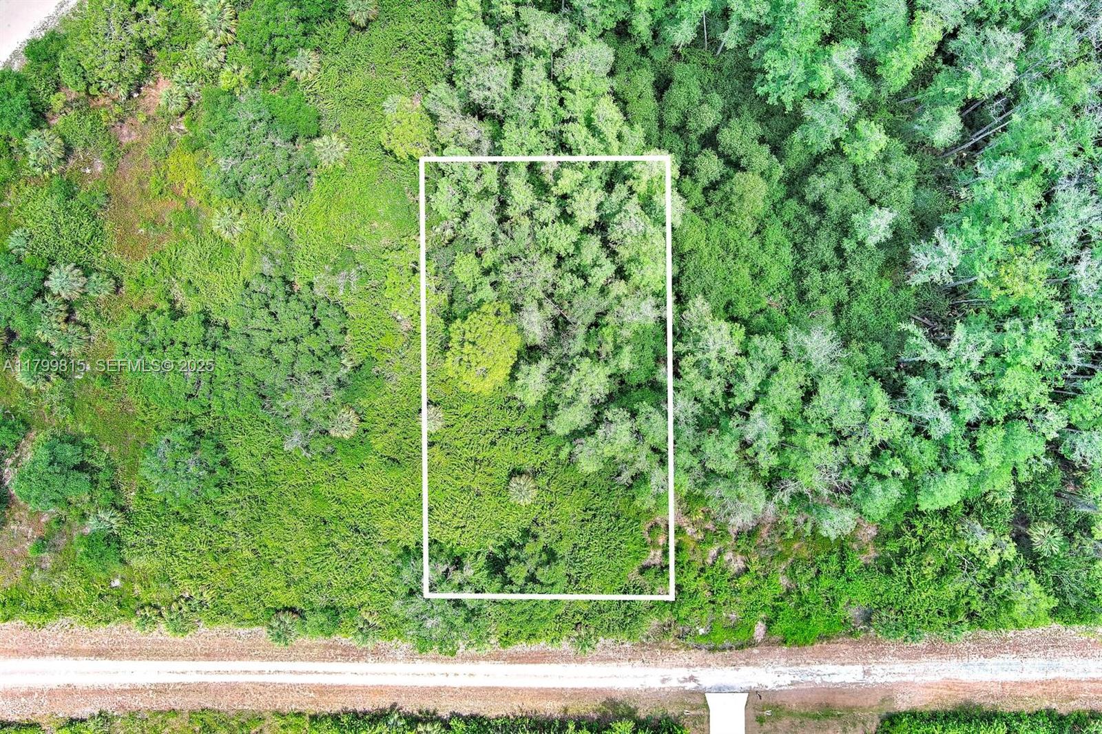 520 Woodman Dr, Lehigh Acres, FL 33972 — 3 of 15