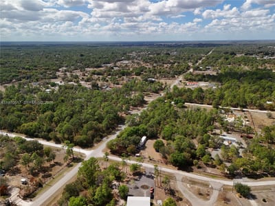439 Avenida Del Sur, Clewiston, FL 33440 — 5 of 40