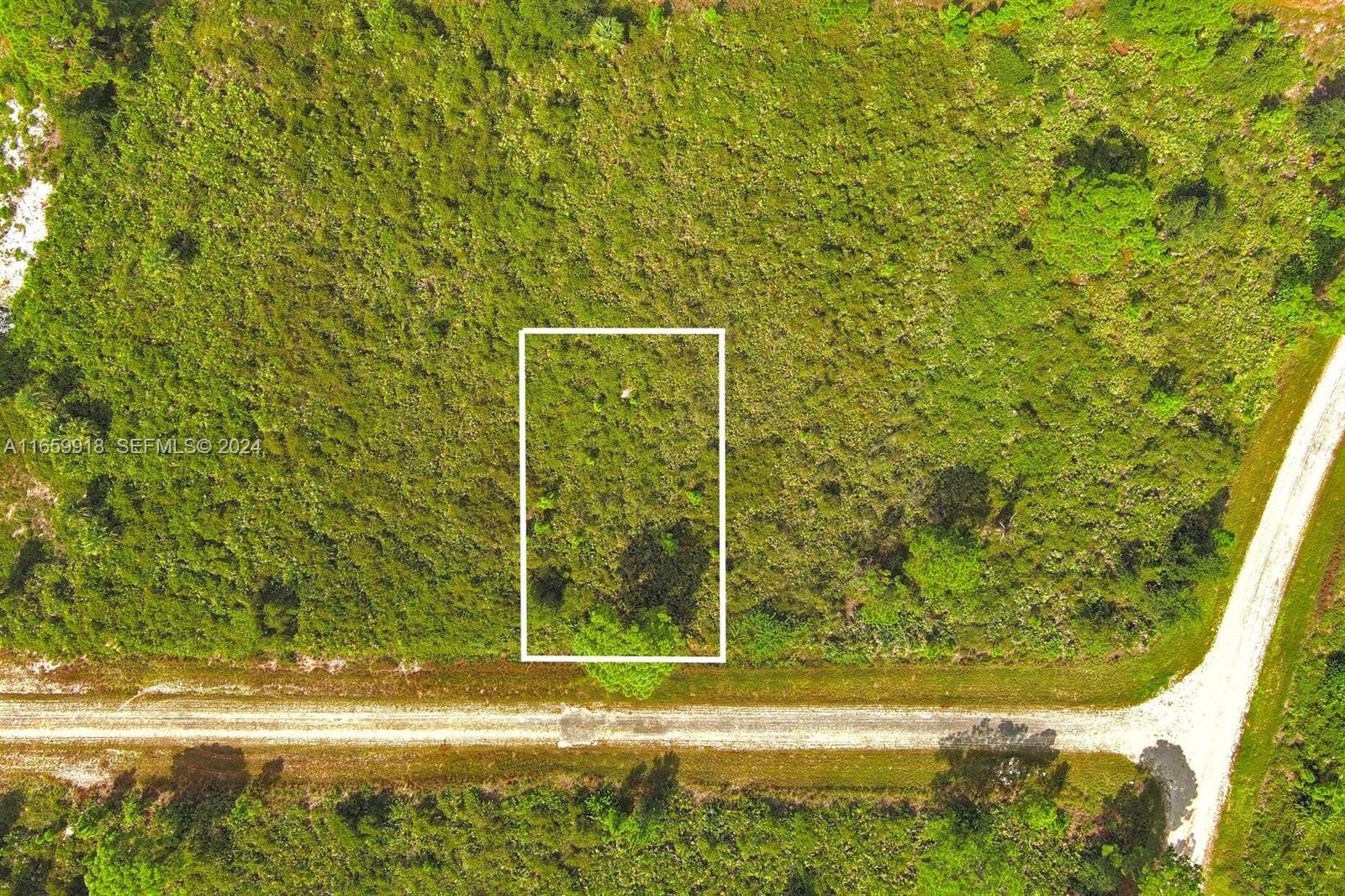 642 Vasser Ave S, Lehigh Acres, FL 33974 — 3 of 14