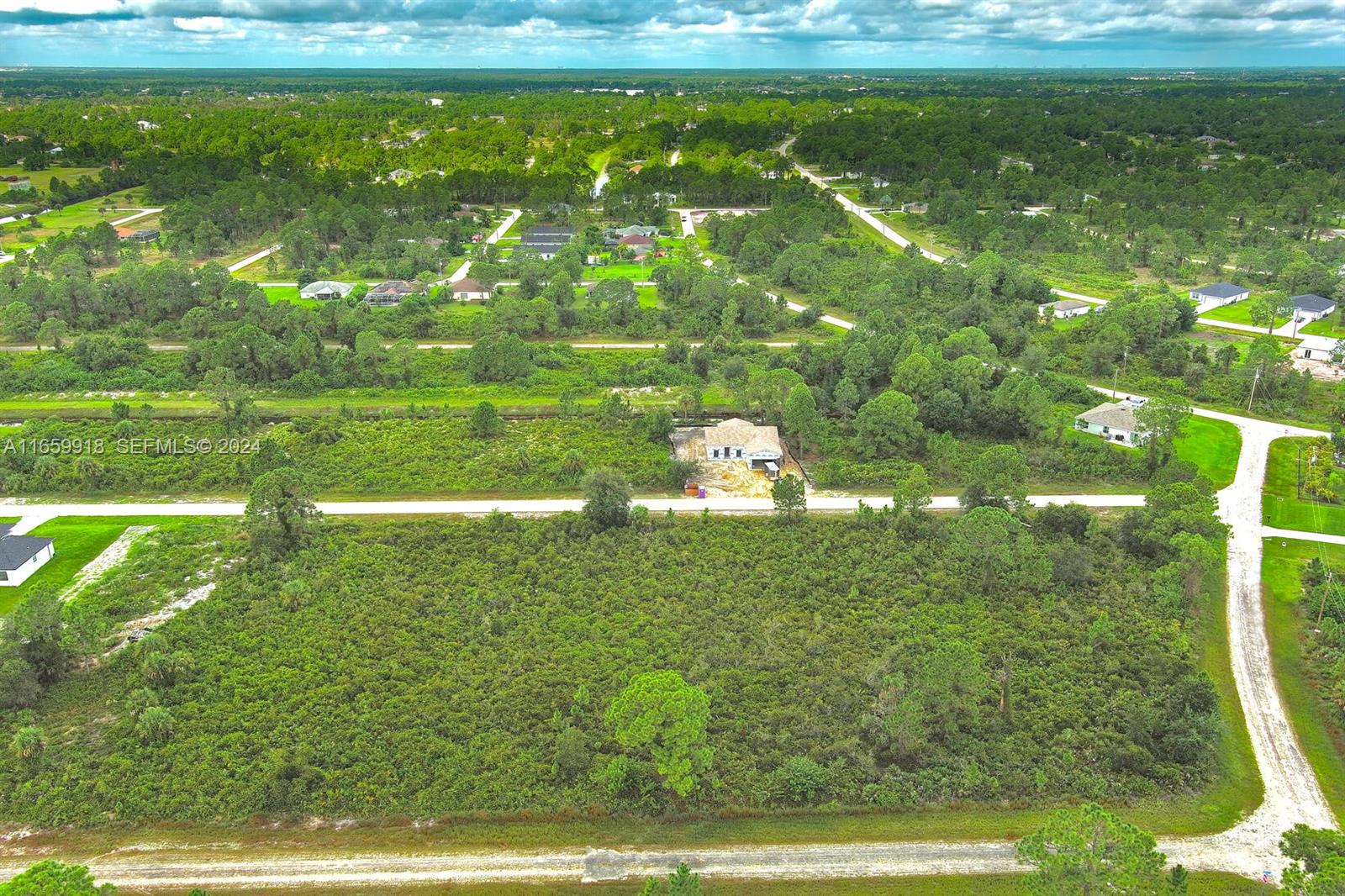 642 Vasser Ave S, Lehigh Acres, FL 33974 — 6 of 14