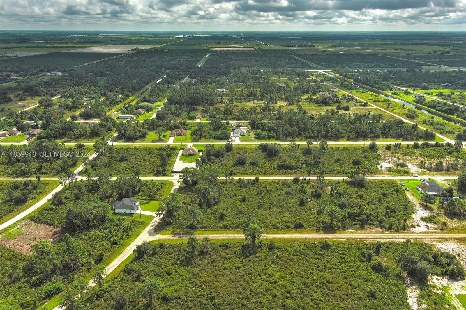 642 Vasser Ave S, Lehigh Acres, FL 33974 — 9 of 14