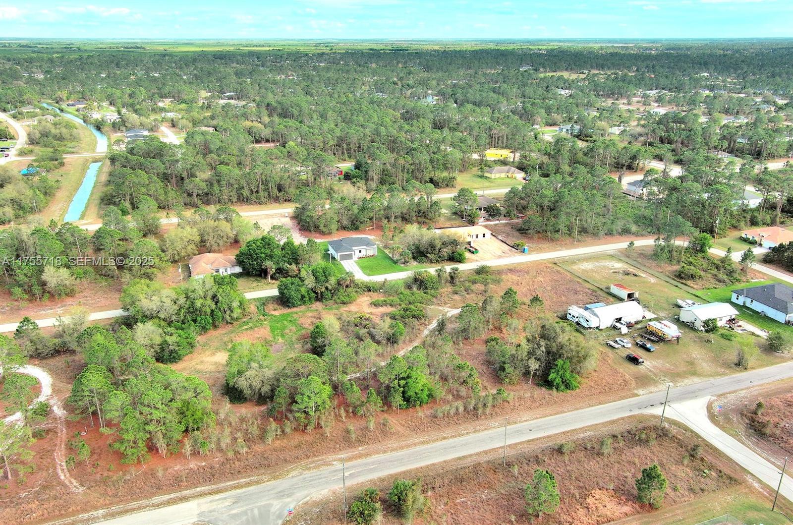 565 Summit Ave S, Lehigh Acres, FL 33974 — 3 of 24