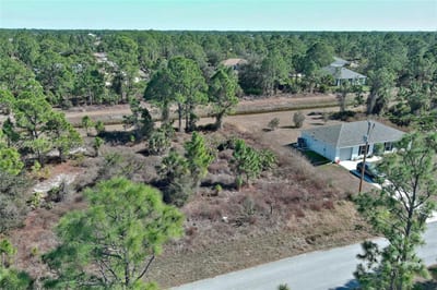 943 Foxdale Ave, Lehigh Acres, FL 33974 — 6 of 41
