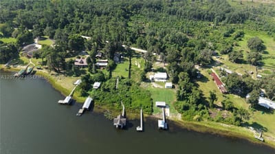 201 Floradandy Rd, FL 32640 — 17 of 49