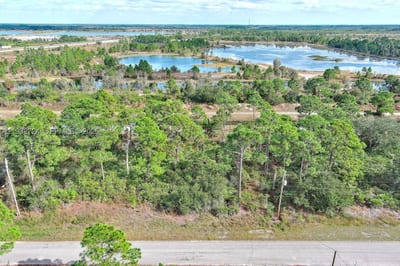 1261 Naples Ave S, Fort Myers, FL 33913 — 13 of 33