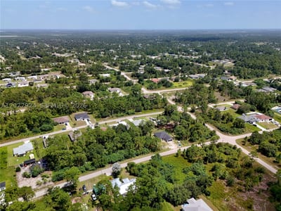 523 Summit Ave, Lehigh Acres, FL 33974 — 11 of 59