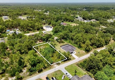 811 Edison Ave, Lehigh Acres, FL 33972 — 2 of 61
