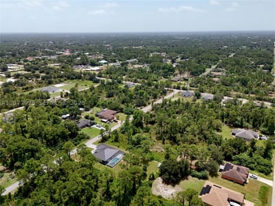 811 Edison Ave, Lehigh Acres, FL 33972 — 26 of 61