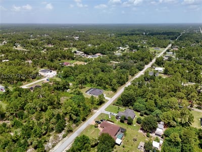 811 Edison Ave, Lehigh Acres, FL 33972 — 54 of 61