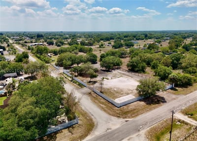 242 Bald Cypress Ave, Clewiston, FL 33440 — 17 of 36