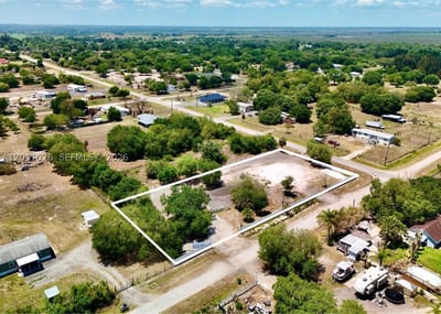 242 Bald Cypress Ave, Clewiston, FL 33440 — 2 of 36