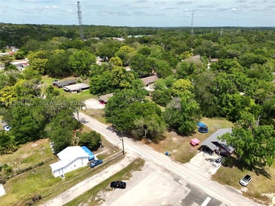 Josephine St, FL 34601 — 12 of 26