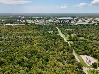 35th Ave Nw, Naples, FL 34120 — 45 of 81