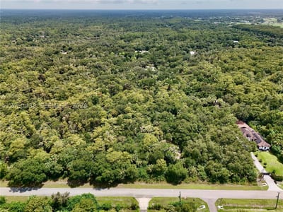 35th Ave Nw, Naples, FL 34120 — 50 of 81