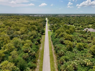 35th Ave Nw, Naples, FL 34120 — 60 of 81