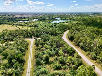 Oberon Circle Oberon Cir, North Port, FL 34269 — 5 of 35