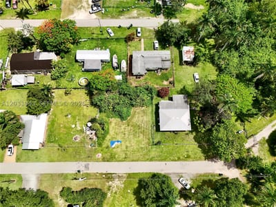 238 Old Train Ln, FL 34137 — 5 of 19