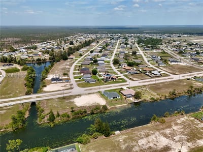 900 Vogiantzis Pkwy, Cape Coral, FL 33909 — 10 of 43