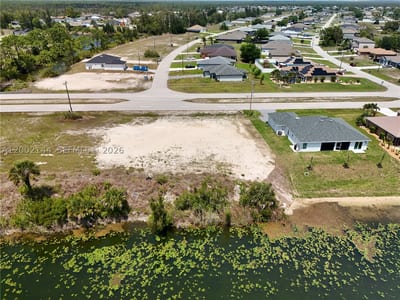 900 Vogiantzis Pkwy, Cape Coral, FL 33909 — 14 of 43