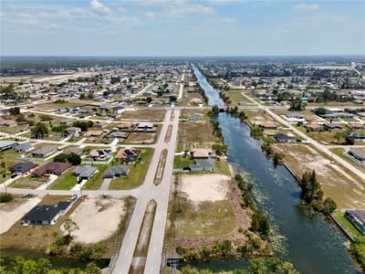 900 Vogiantzis Pkwy, Cape Coral, FL 33909 — 40 of 43