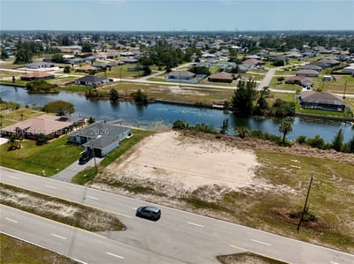 900 Vogiantzis Pkwy, Cape Coral, FL 33909 — 8 of 43