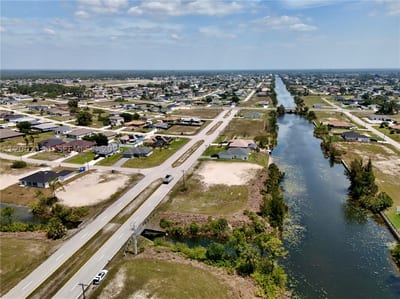 900 Vogiantzis Pkwy, Cape Coral, FL 33909 — 9 of 43