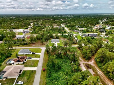 721 Pinecastle Dr, Lehigh Acres, FL 33974 — 17 of 34