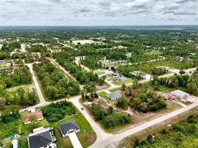 721 Pinecastle Dr, Lehigh Acres, FL 33974 — 7 of 34