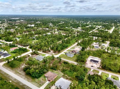 721 Pinecastle Dr, Lehigh Acres, FL 33974 — 9 of 34