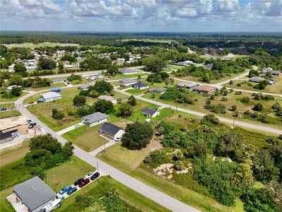 2038 S Montana Cir, La Belle, FL 33935 — 11 of 56