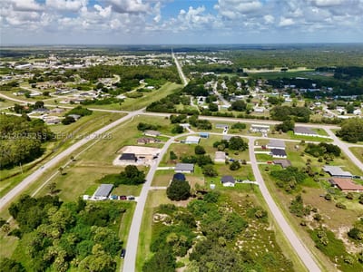 2038 S Montana Cir, La Belle, FL 33935 — 38 of 56