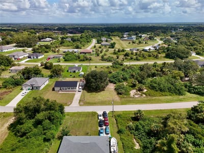 2038 S Montana Cir, La Belle, FL 33935 — 50 of 56