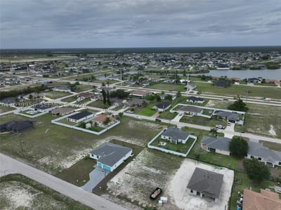 530 NW 23rd Ter, Cape Coral, FL 33993 — 18 of 34