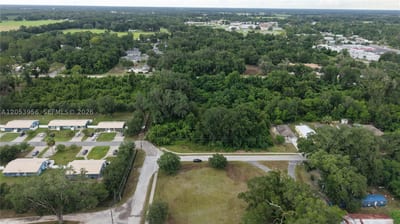 SW 2nd Ave, FL 32626 — 12 of 20