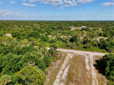 Custer Cir, North Port, FL 34288 — 19 of 26