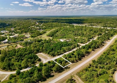 Custer Cir, North Port, FL 34288 — 2 of 26