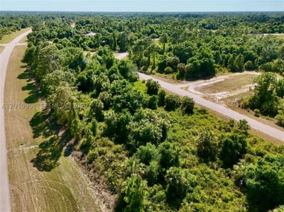 Custer Cir, North Port, FL 34288 — 22 of 26