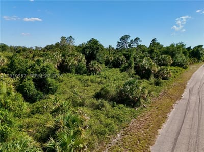 Custer Cir, North Port, FL 34288 — 24 of 26