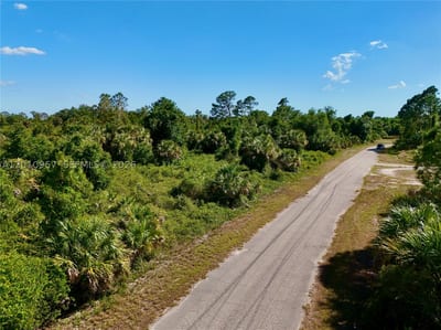 Custer Cir, North Port, FL 34288 — 25 of 26